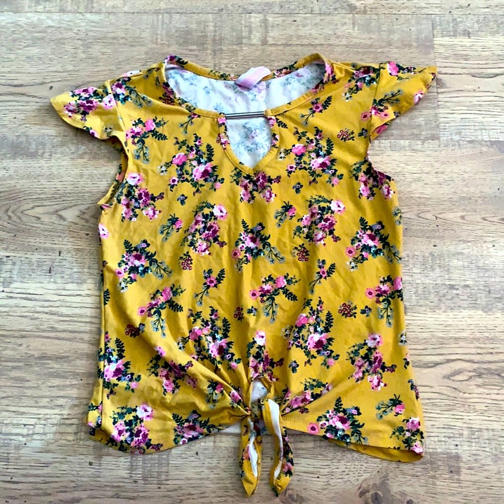 Floral top